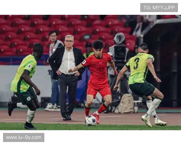 足球运动员脚打滑瞬间分析及其对比赛表现的影响探讨